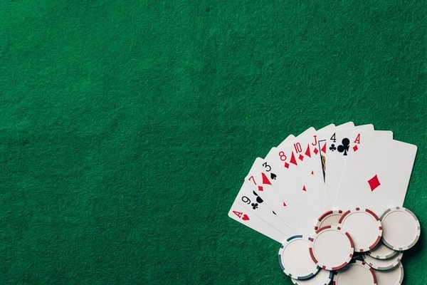 Live Dragon Tiger game on abk mobile site with betting interface and dealer stream